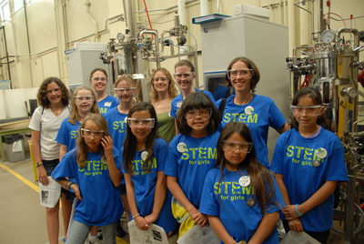 STEM Girls Visit the CREATE-IGERT Lab 1